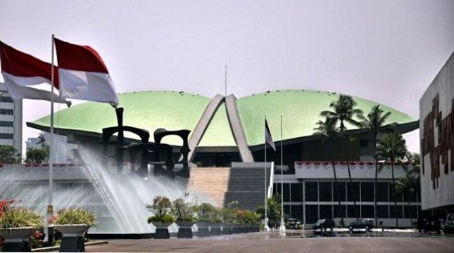 Pemerintah dan parlemen menyetujui adanya Kementerian Haji dan Umrah.