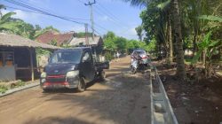 Proyek Peningkatan Kualitas Kawasan Permukiman Kumuh dengan luas di bawah 15 hektare di Desa Curugpanjang, Kecamatan Cikulur Lebak diduga gunakan BBM Subsidi