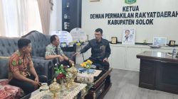 Ketua DPRD Kabupaten Solok, Ivoni Munir, S.Farm, Apt, menerima kunjungan Plt Kepala Badan Narkotika Nasional (BNN) Kabupaten Solok