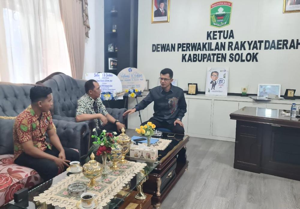 Ketua DPRD Kabupaten Solok, Ivoni Munir, S.Farm, Apt, menerima kunjungan Plt Kepala Badan Narkotika Nasional (BNN) Kabupaten Solok